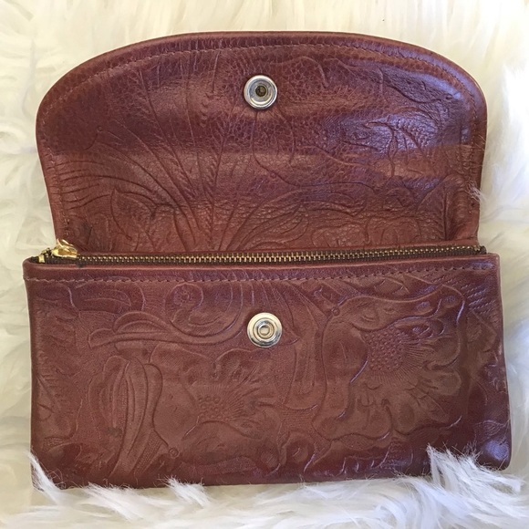 Appaloosa Trading Co. brown tooled leather wallet /sterling silver concho snap - Picture 3 of 6